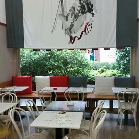 Aparthotel The Boheme Vintage Junior ---- Cozy & Quiet & Comfortable With Private Bathroom & Fully Equipped Kitchenette & Cozy Balcony - Lift To 4th Floor - Metro' -green Subway Porta Genova 4*