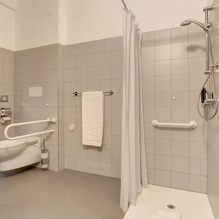 Hostel Meininger Garibaldi