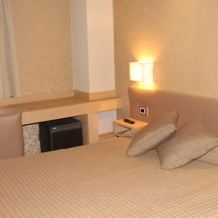 Mentana, By R Collection Hotel