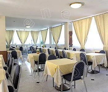 Otel Ginosi Arizona 3*