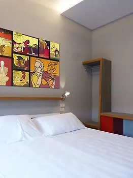 Babila & Bistrot Hostel