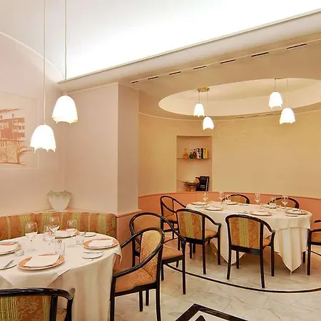 Brunelleschi Hotel 4*