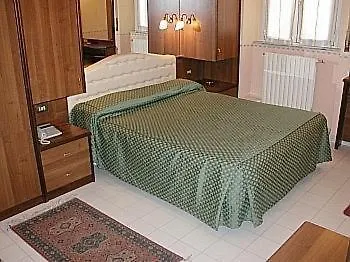 Отель Vienna 3*
