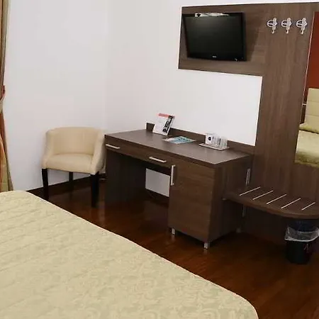 Palmanova 4* Milan