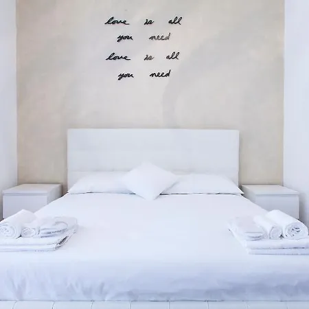 Apartment Hemeras Boutique Homes - Design In Center *