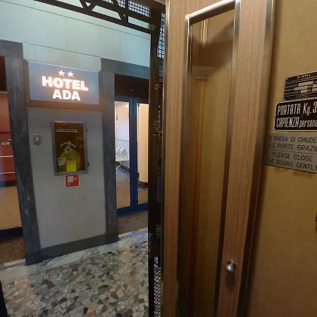 호텔 Ada 2*
