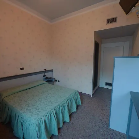 Szálloda Ada 2*