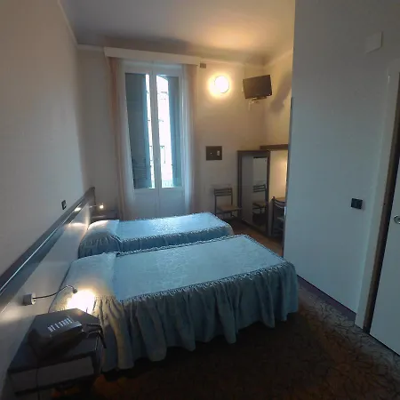 Szálloda Ada 2*