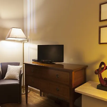 Couette-café Bronzino House 4*