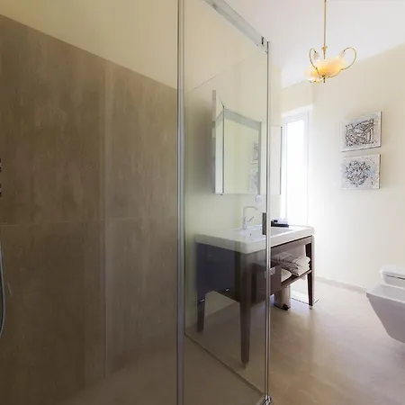 ベッド・アンド・ブレックファスト Bronzino House 3*