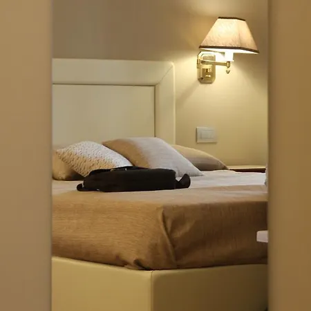 Nocleg ze śniadaniem Bronzino House 4*