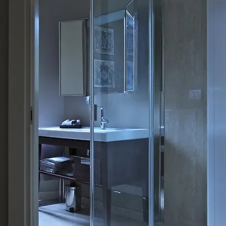 Bronzino House 4* Milan