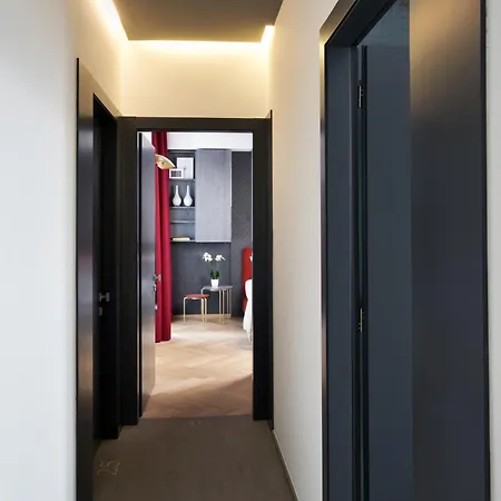 Oda ve Kahvaltı Conti 4*