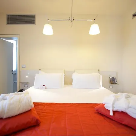 Mercure Solari 4*