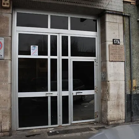 Comodo Bilocale Zona Ponte Nuovo, Vicinanza M2 *