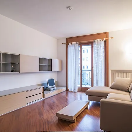 Apartament Splendido Moderno Zona Primaticcio,m1 *