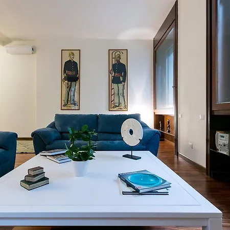 Monte Napoleone Apartment
