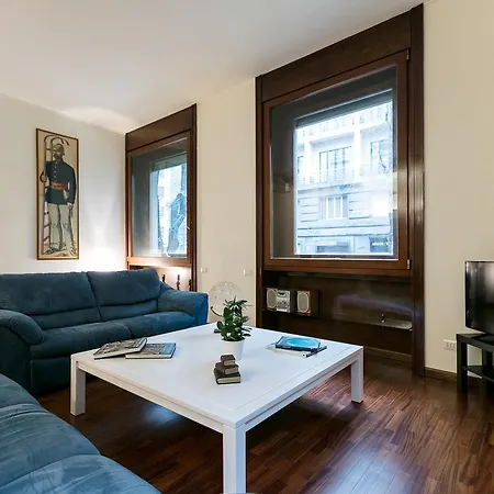 Apartment Monte Napoleone Milan