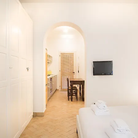 Apartment Easyhomes-disciplini Milan