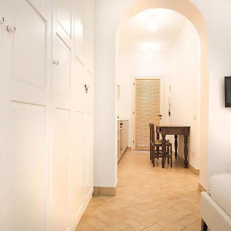 Easyhomes-disciplini Apartment Milan