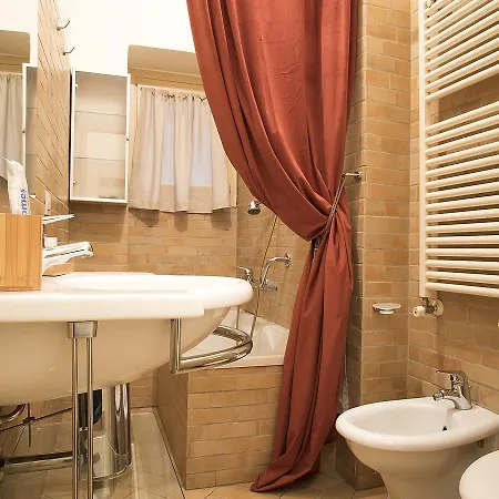 Apartment Easyhomes-disciplini Milan