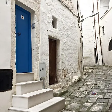 Ostuni Centro, Sarpi Bilo Милан