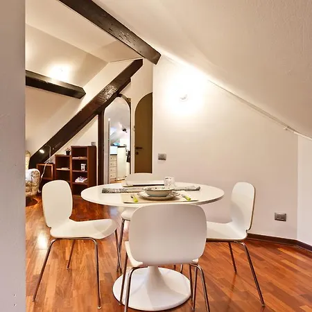 Olivia's Nest In Downtown Milan
