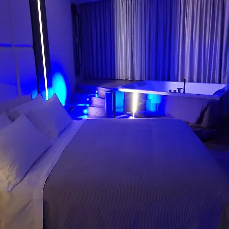 Chicco Montenapoleone Suites Vendégház Milánó