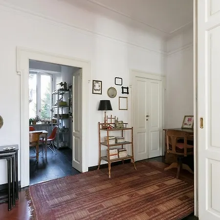 Apartment Via Rovani *