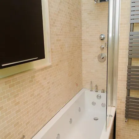 Porta Romana Elegant Flat Милан