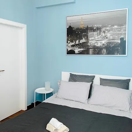 Modern And Stylish Porta Romana Apartament