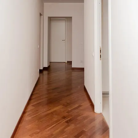 Cordusio Roomy * Milano