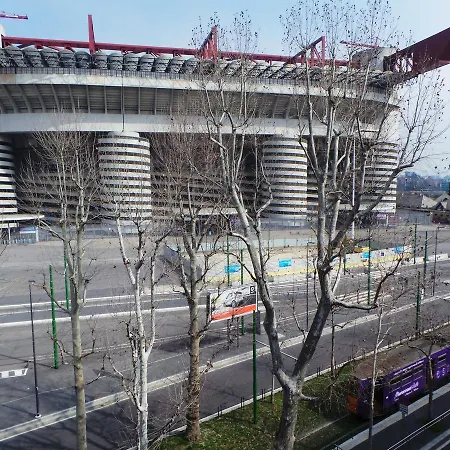 Meta Italy A San Siro Apartment Milan