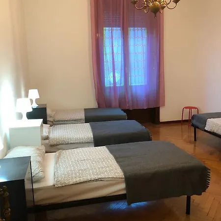 Center Milán