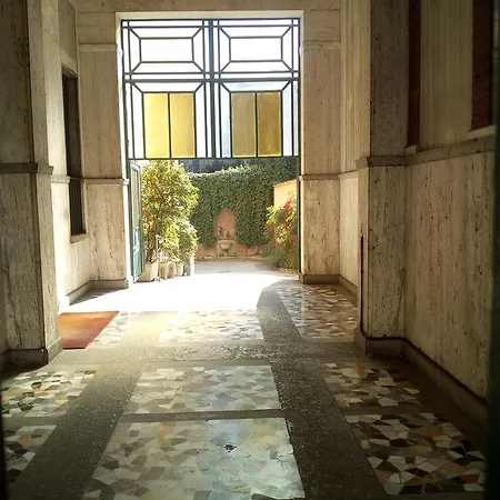Guest house Center
