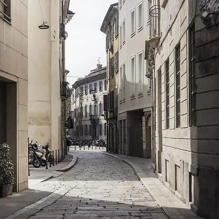 Piazza Duomo - Rentclass Lucilla Apartment Milan