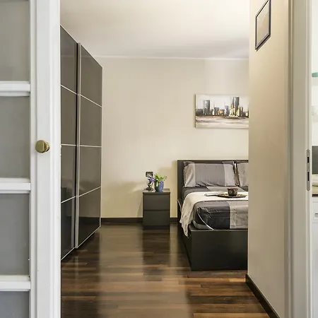 Apartment Piazza Duomo - Rentclass Lucilla Milan