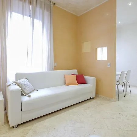 Apartment White House *
