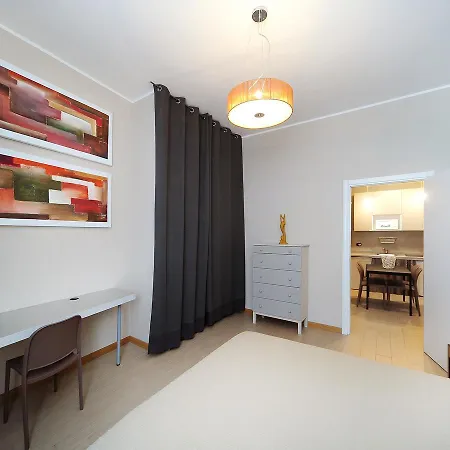 Urban District - Old Town 2 Br * Μιλάνο