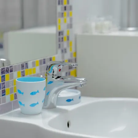 Urban Penthouse Apartment *