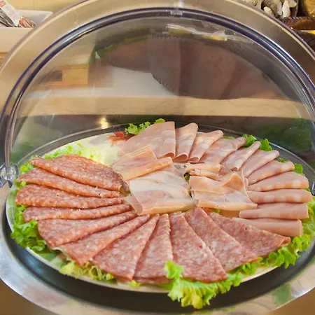 酒店 Del Corso 3*