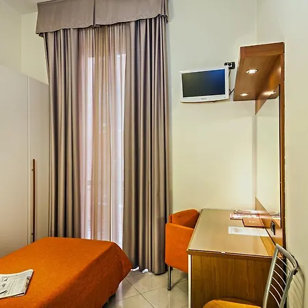 Del Corso 3* Milano