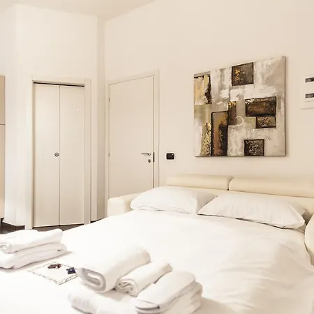 Apartment Hemeras Boutique Homes - Design In Center