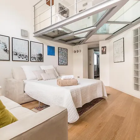 Alessia's Flat- Porta Romana M3 شقة