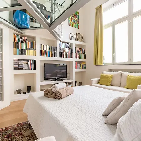 Alessia's Flat- Porta Romana M3 Appartement