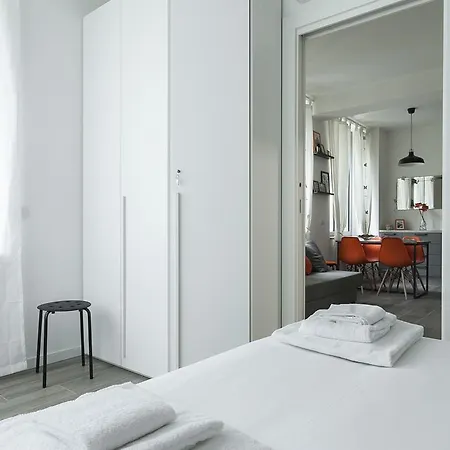 Italianway-cadorna 10 * Milan