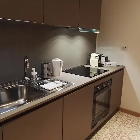 Revere 18 Apt Apartment *