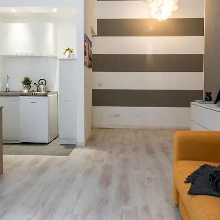 Hintown Gomes Apartment Milan