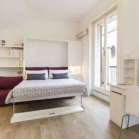 Apartament Charming Brera *