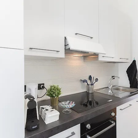 Hemeras Boutique Homes - Design Near Duomo Cathedral *